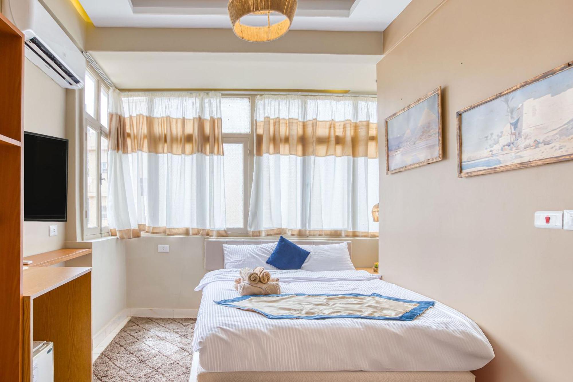 The Grand Pyramids View Hotel Kafret el-Gabal Room photo