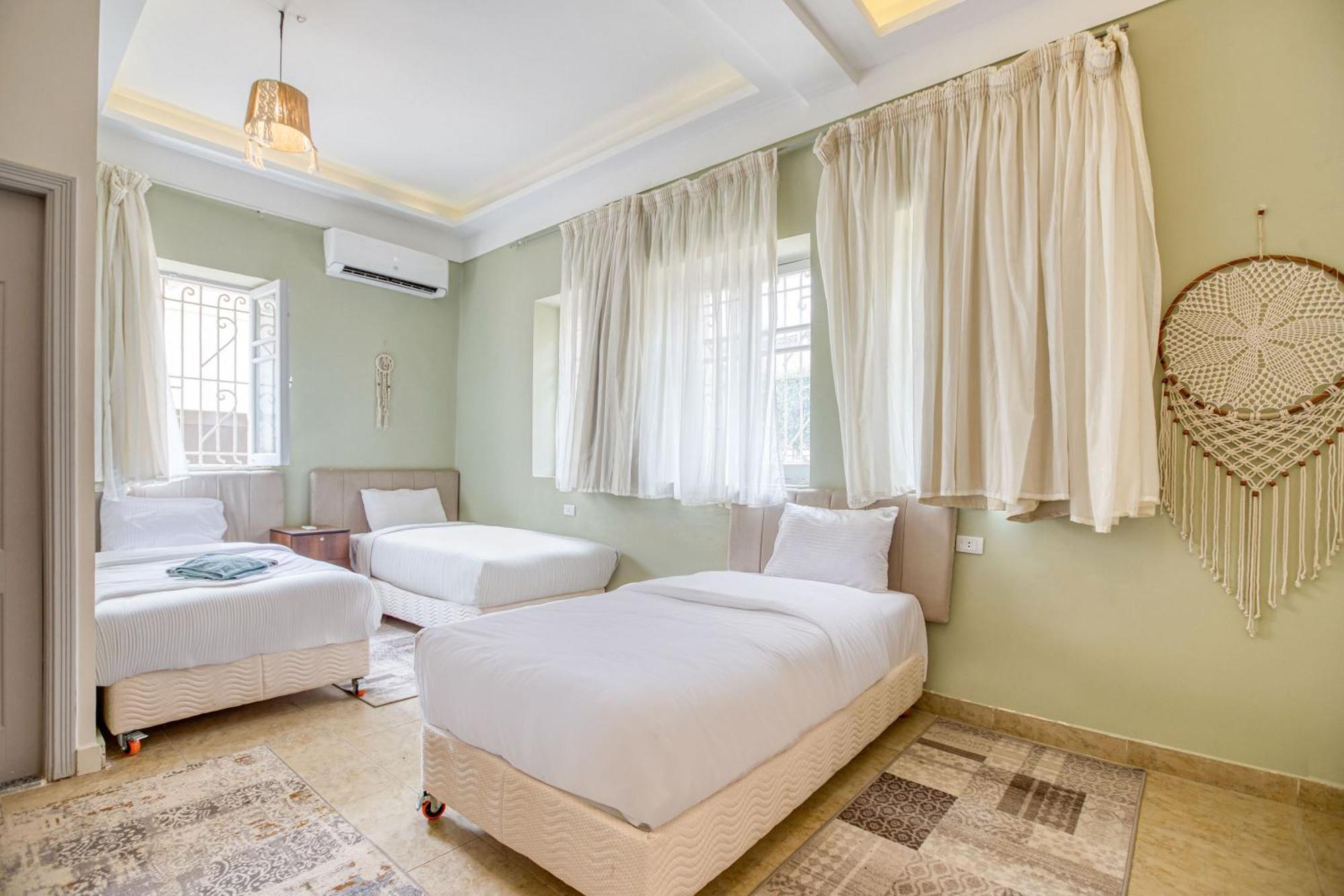 The Grand Pyramids View Hotel Kafret el-Gabal Room photo
