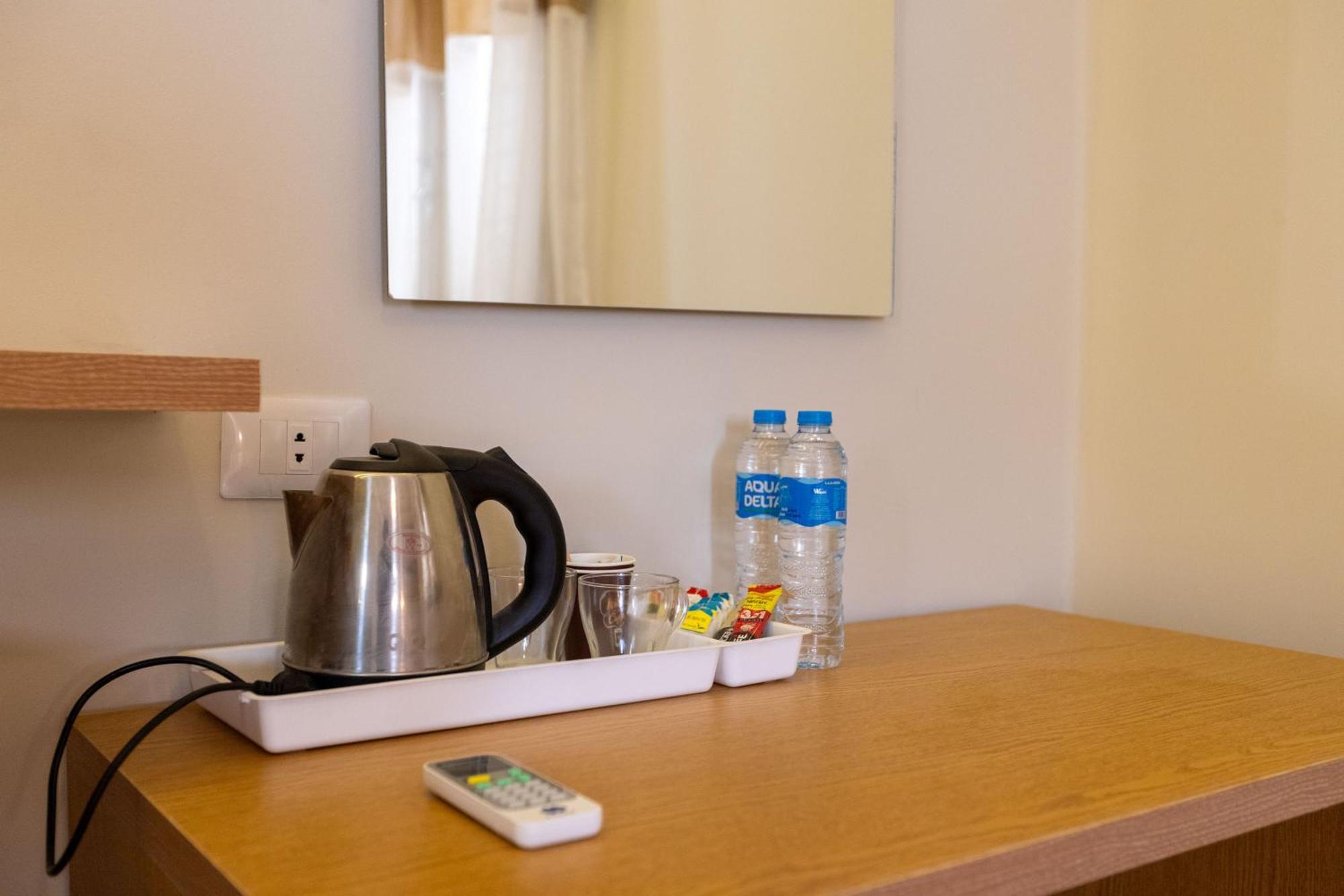 The Grand Pyramids View Hotel Kafret el-Gabal Room photo