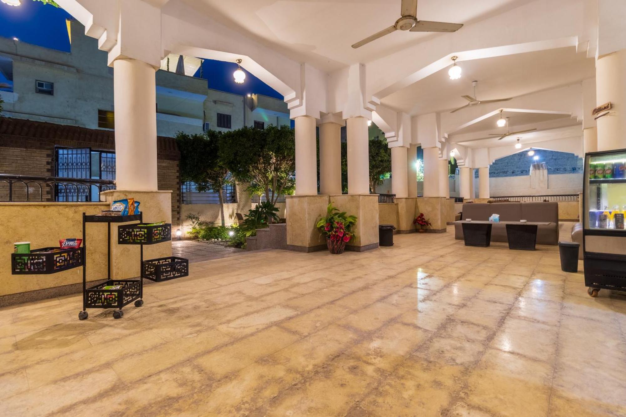 The Grand Pyramids View Hotel Kafret el-Gabal Exterior photo
