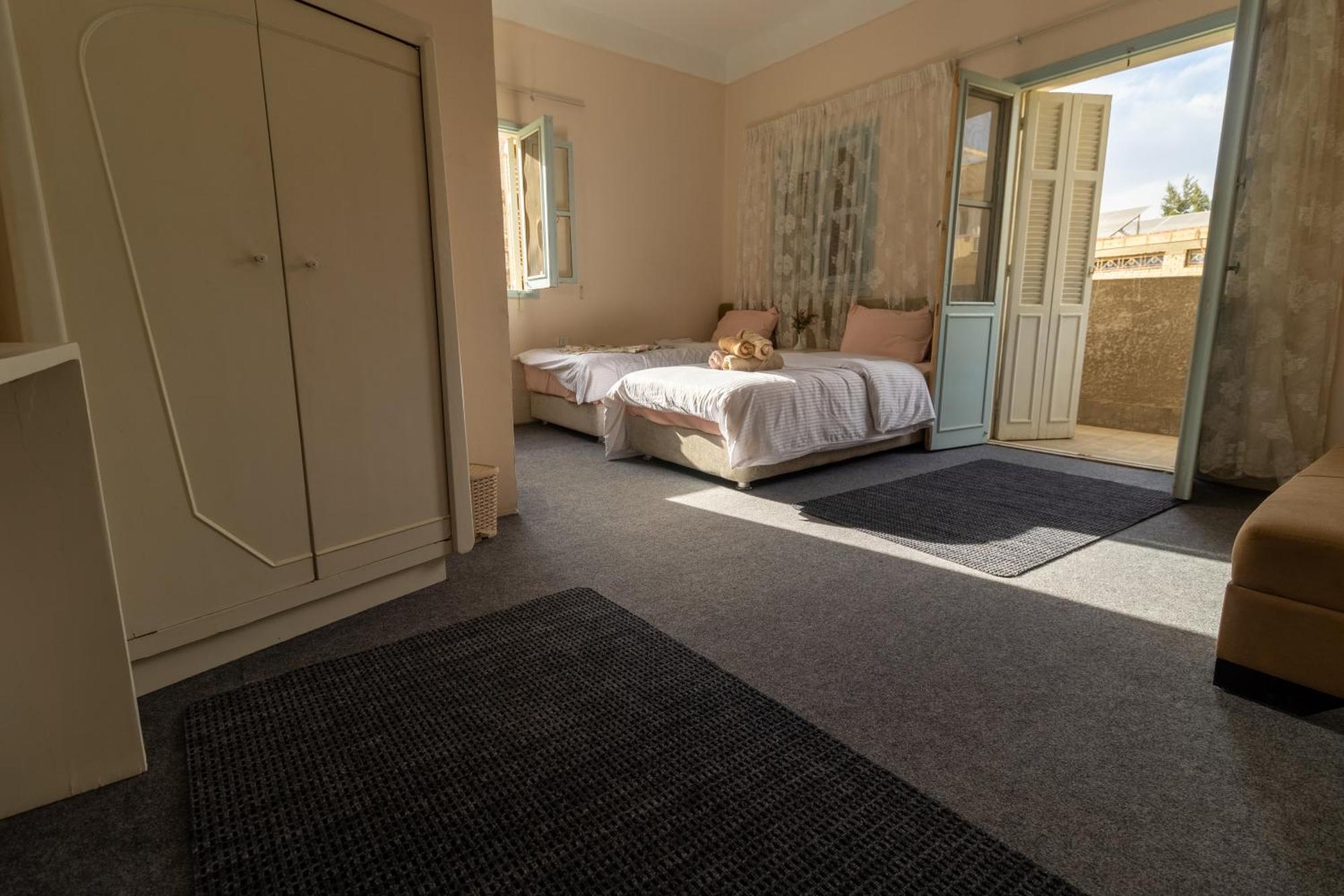 The Grand Pyramids View Hotel Kafret el-Gabal Room photo